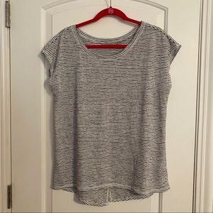 Athleta T-Shirt